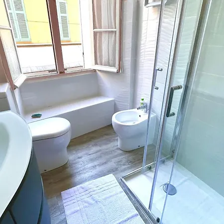 Apartment Rue Meynadier, 2 Bedrooms, Close To Everything Cannes