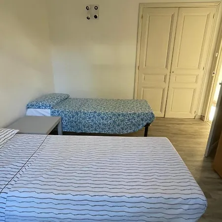 Rue Meynadier, 2 Bedrooms, Close To Everything Apartment