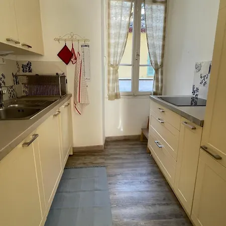 Rue Meynadier, 2 Bedrooms, Close To Everything Cannes